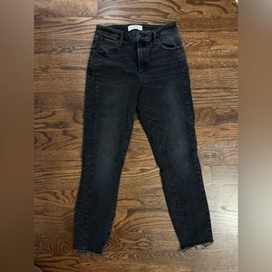 A&F Super Skinny High Rise Ankle Jean Sz 29